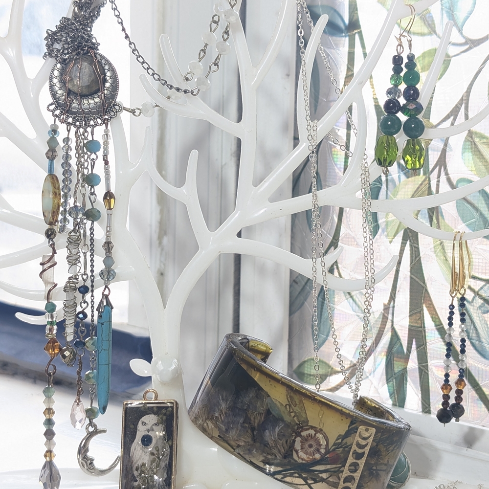 Bohemian Resin Bracelet with Crystals Beads and Charms